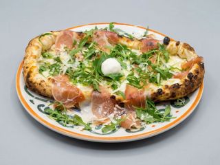 Pizza De Borde Relleno Con Ricotta (20 Cm.)