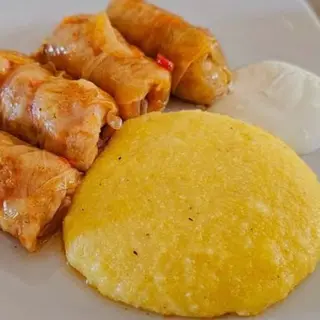 1/2 Ración Sarmale