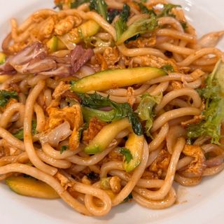 Udon y pollo