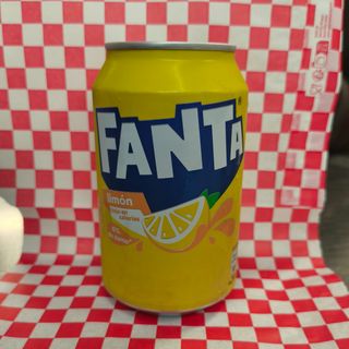 Fanta limón