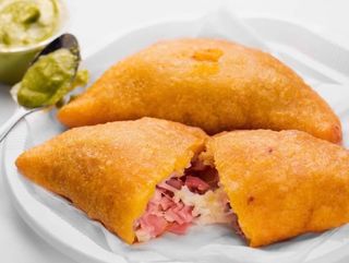 Empanada De Jamón Y Queso (1 Ud.)
