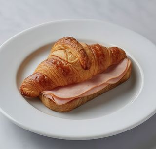 Croissant Mantequilla Y York