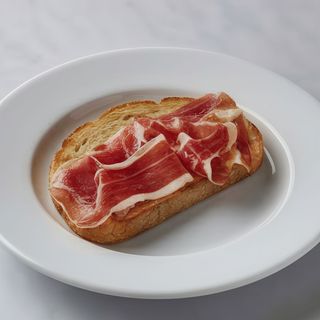 Croissant Mantequilla, Serrano Y Queso Fundido