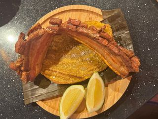 Chicharrón Con Patacón