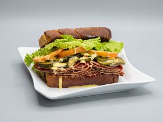 DELI PASTRAMI