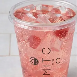 Agua natural de Cereza