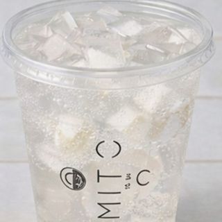 Agua natural de Coco