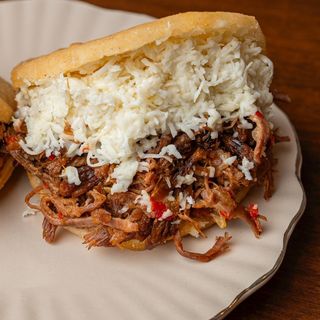 Arepa De Carne En Coco