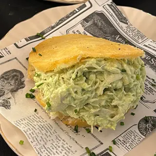 Arepa Reina Pepiada