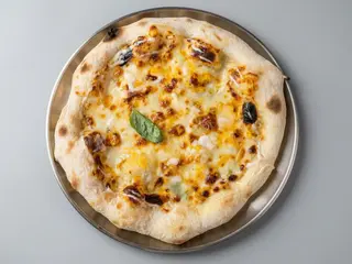 Pizza Cuatro Quesos Especial (28 Cm.)