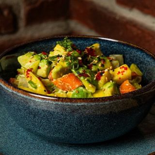 Ensalada Avokai