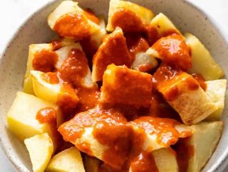 Patatas bravas
