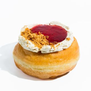 Donut Bomba - NY Cheezecake