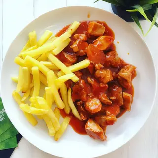 Magro Con Tomate Y Patatas