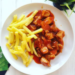 Magro Con Tomate Y Patatas