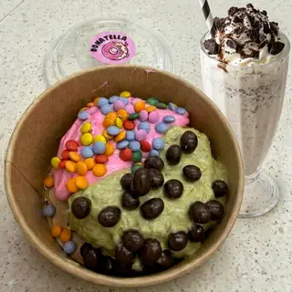 Donatella + Batido