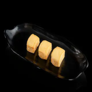 Tofu de pescado (3 uds.)油炸鱼豆腐