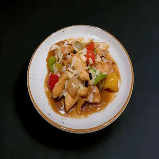 Pollo con almendras杏仁鸡
