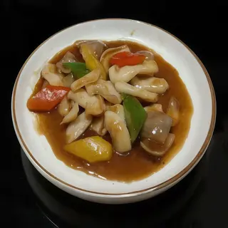 Calamares salteados炒鱿鱼