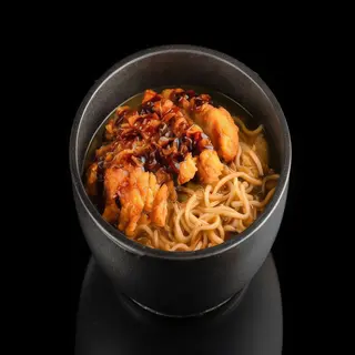 Ramen con pollo crujiente鸡排拉面