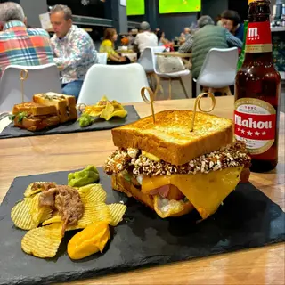 Triple pecado