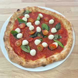 Pizza Caprese