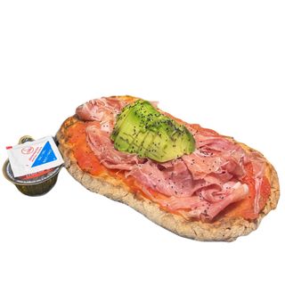 Tosta jamón y aguacate