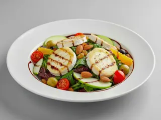 Ensalada De Queso De Cabra