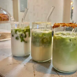 Ice Matcha Latte con coco