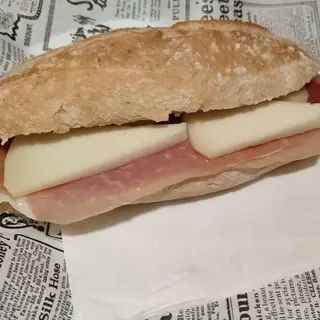 Bocadillo De Jamón Serrano Y Queso Tetilla