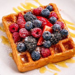 Gofre con frutos rojos