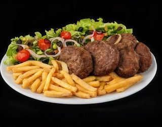 Plato Combinado De Carne Picada