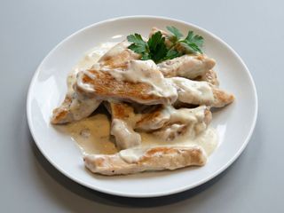 Plató Pollo al Roquefort