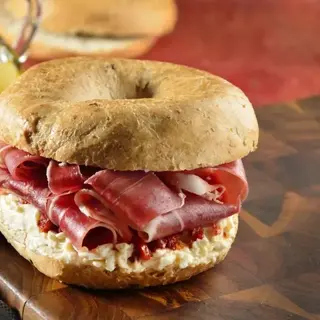 Jamon Bagel