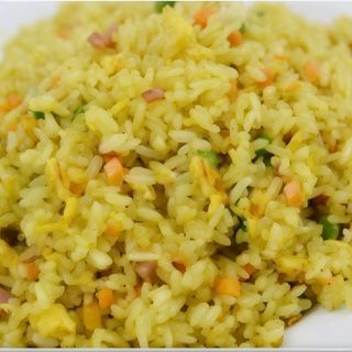 399. Arroz Frito Con Pollo y Curry