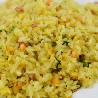 400.Arroz Frito Con Ternera y Curry