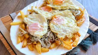 Huevos Rotos Con Gulas