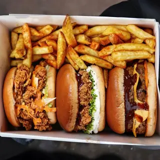 Thre burger box