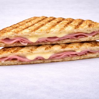 Bikini Jamon dulce y Queso