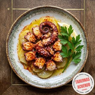 Pulpo a la Gallega con Patata y Pimentón de la Vera