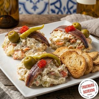 Ensaladilla Rusa Imperial con Anchoa del Cantábrico y Piparra