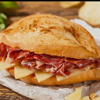 Pulguita de Jamón Serrano