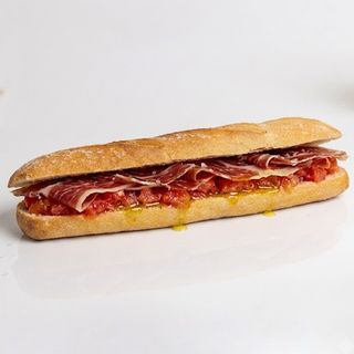 Bocadillo serrano