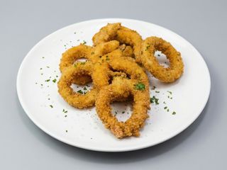 Langostinos crujientes con mayonesa de curry y mango