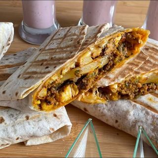 taco mixto de pollo y carne