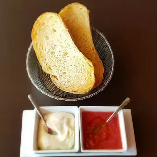 Pan Con Tomate Y Alioli