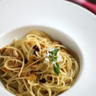 Espagueti ajo-aceite