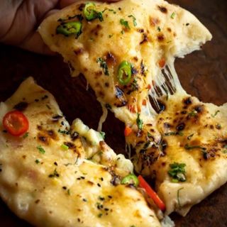 cheese naan