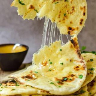 Garlic Cheese Naan