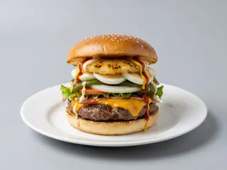 Hamburguesa Especial Con Piña (120 G.)